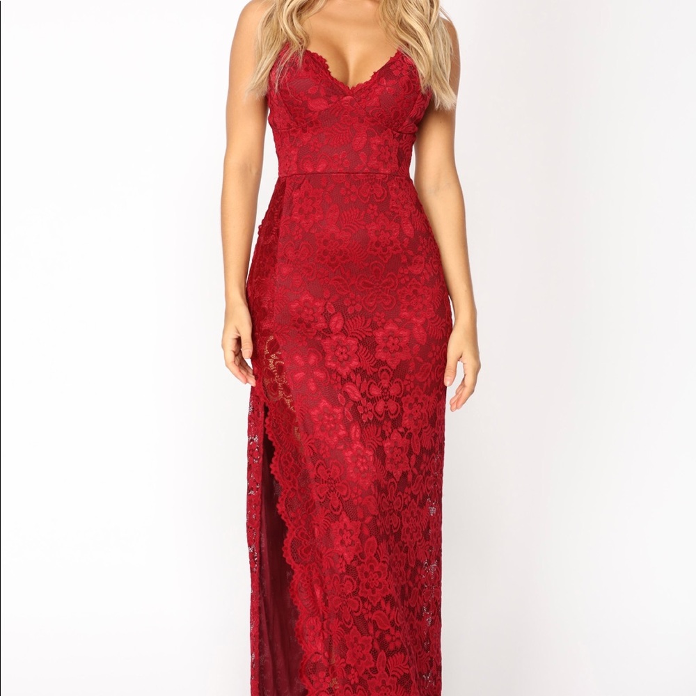 Jacelynn Lace Dress - Burgundy Medium